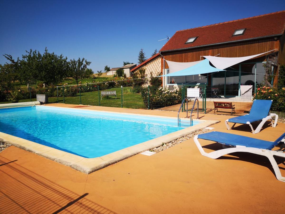 Villa Meublé de campagne au calme à Louchy-Montfand Extérieur photo