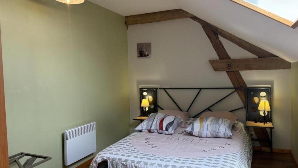 Villa Meublé de campagne au calme à Louchy-Montfand Extérieur photo